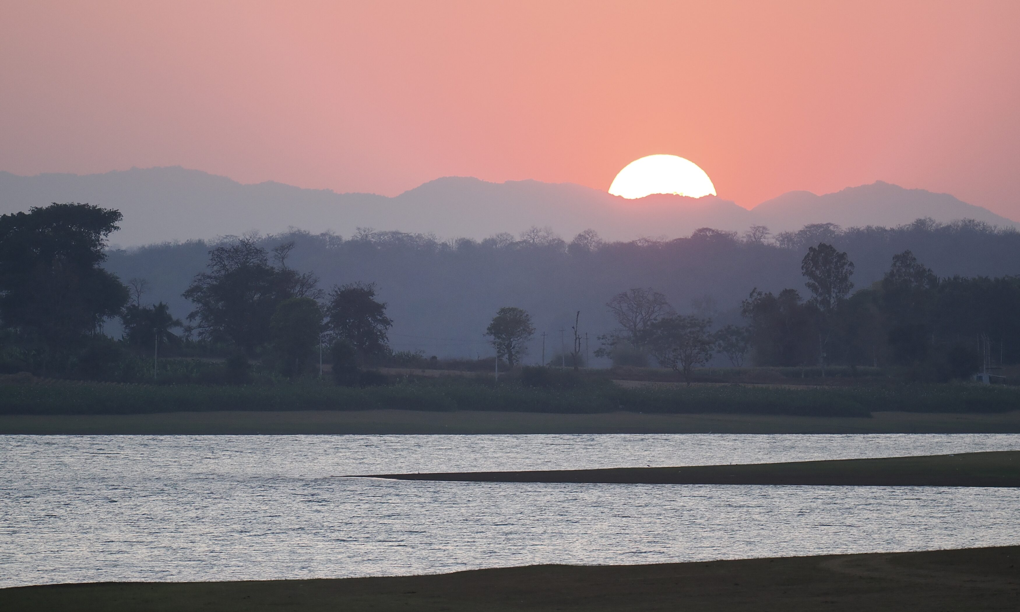 Oft-encountered “11” – Kabini sunset (#20 in series of single-image ...